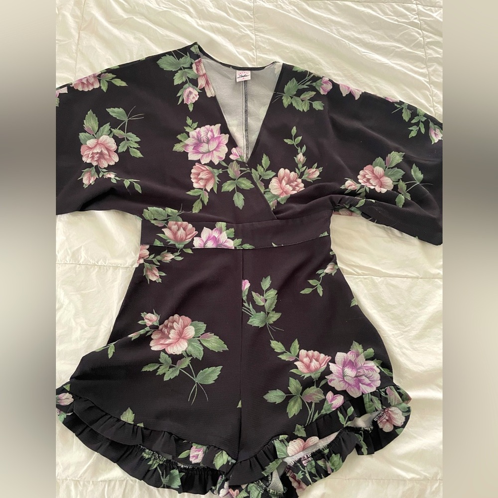 Selfie LESLIE flora kimono romper
